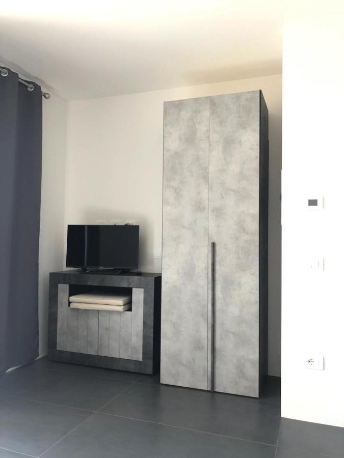 Casa Ginevra A Cecina By Zoom In Earth Apartment Ngoại thất bức ảnh